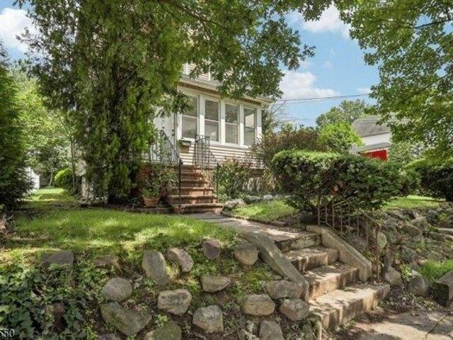 house with 4 bedroom, Englewood NJ ES105550640