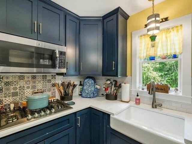 house with 4 bedroom, Epsom NH ES105427359