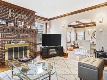 house with 4 bedroom, Everett MA ES103496398