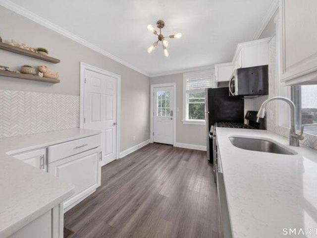 house with 4 bedroom, Fairfield CT ES105514722