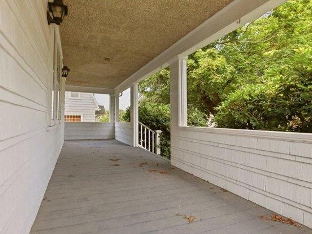 house with 4 bedroom, Fall River MA ES105694677