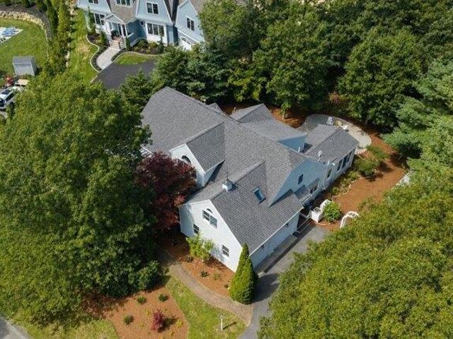 house with 4 bedroom, Falmouth MA ES105493602