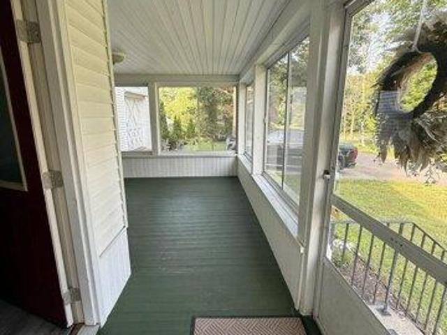 house with 4 bedroom, Farmington ME ES105873309
