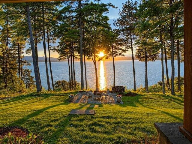 house with 4 bedroom, Ferrisburgh VT ES105679475