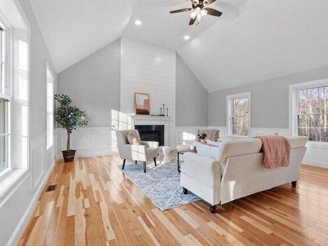 house with 4 bedroom, Fitchburg MA DS104233043