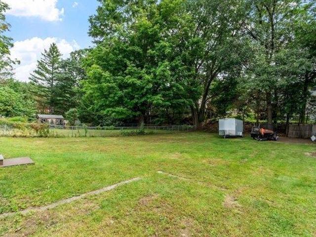 house with 4 bedroom, Fitchburg MA ES105473860