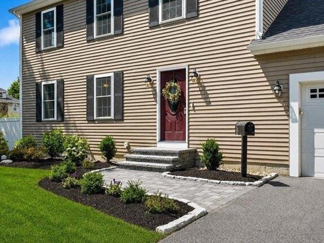 house with 4 bedroom, Framingham MA ES104566922