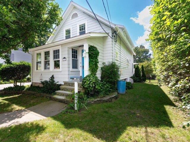 house with 4 bedroom, Framingham MA ES105415311