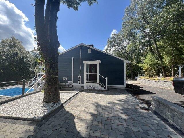 house with 4 bedroom, Framingham MA ES105418364