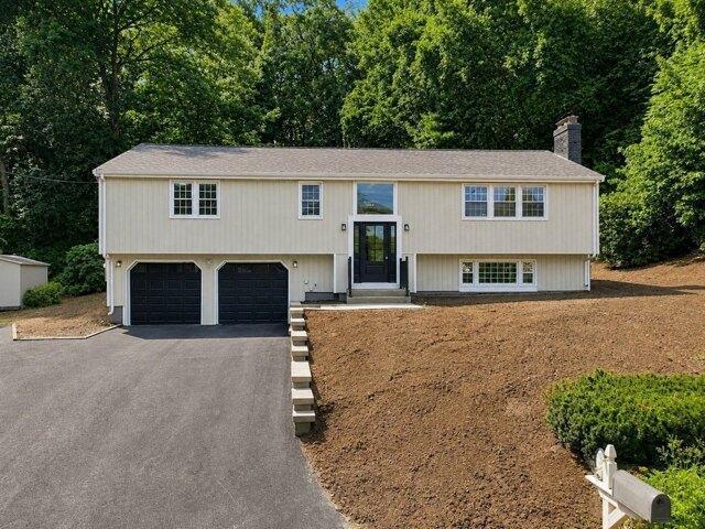 house with 4 bedroom, Framingham MA ES105418718