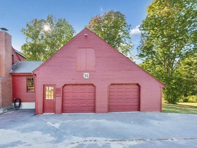 house with 4 bedroom, Freeport ME ES105678241