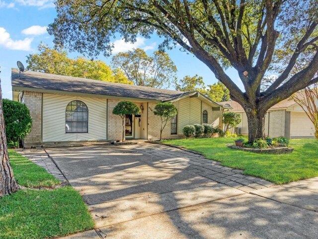 house with 4 bedroom, Garland TX ELS103500818