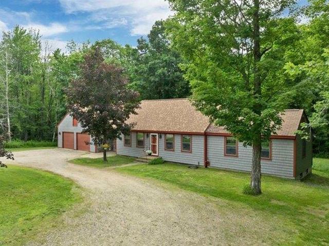 house with 4 bedroom, Gilford NH ES105532452