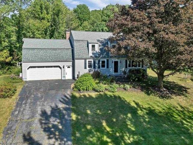 house with 4 bedroom, Gilford NH ES105609427
