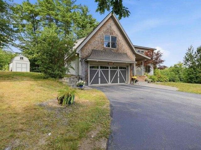 house with 4 bedroom, Gilford NH ES105659072