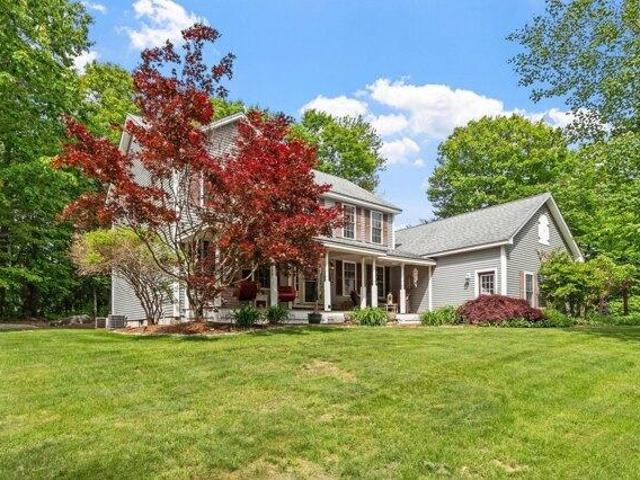 house with 4 bedroom, Goffstown NH DS104265798