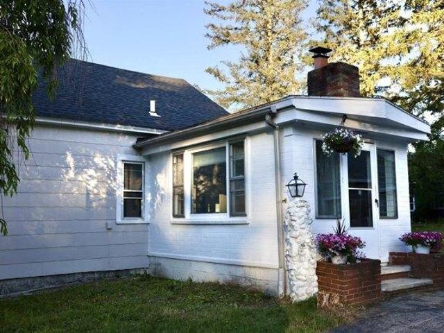 house with 4 bedroom, Goffstown NH ES104237209