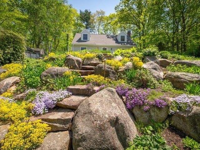 house with 4 bedroom, Gloucester MA DS104010794
