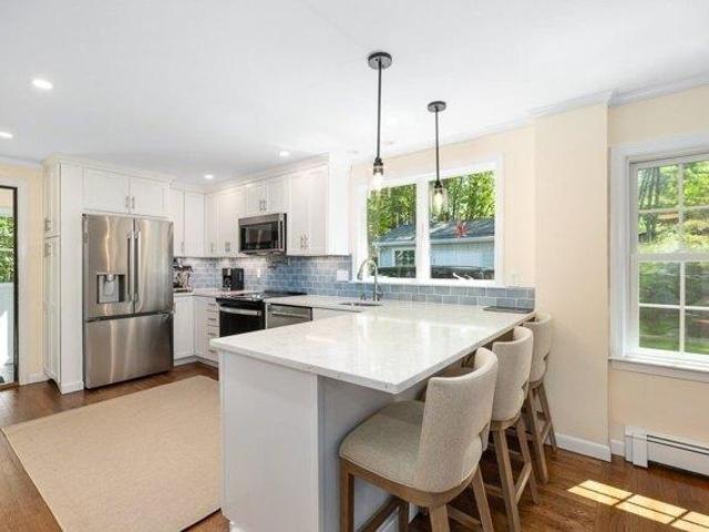 house with 4 bedroom, Gloucester MA ES105367690