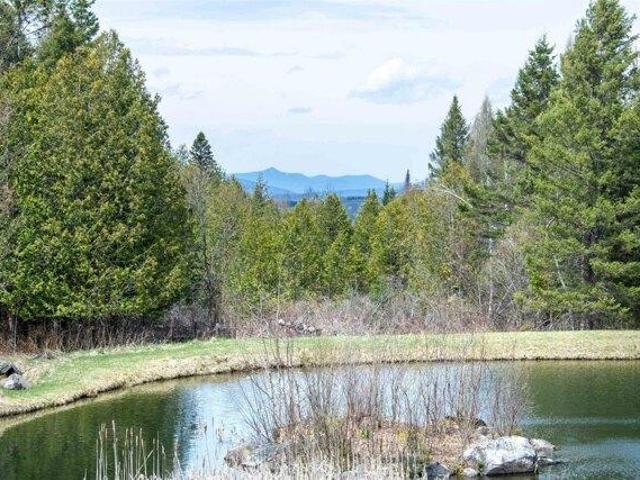 house with 4 bedroom, Glover VT ES105415465
