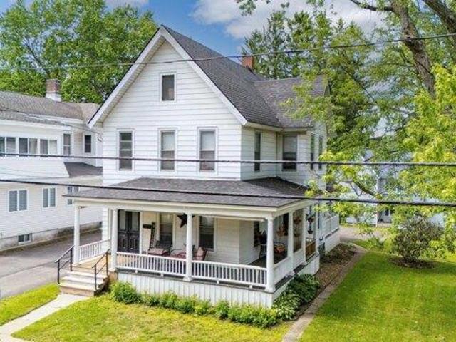 house with 4 bedroom, Gloversville NY ES105288406