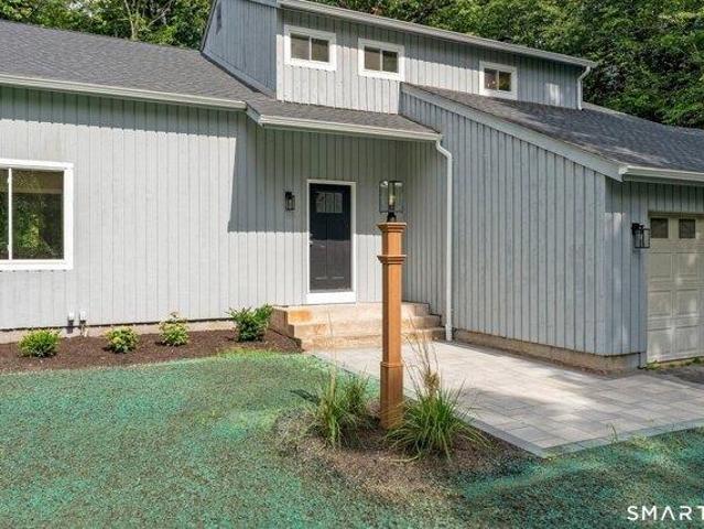 house with 4 bedroom, Glastonbury CT ES105475644