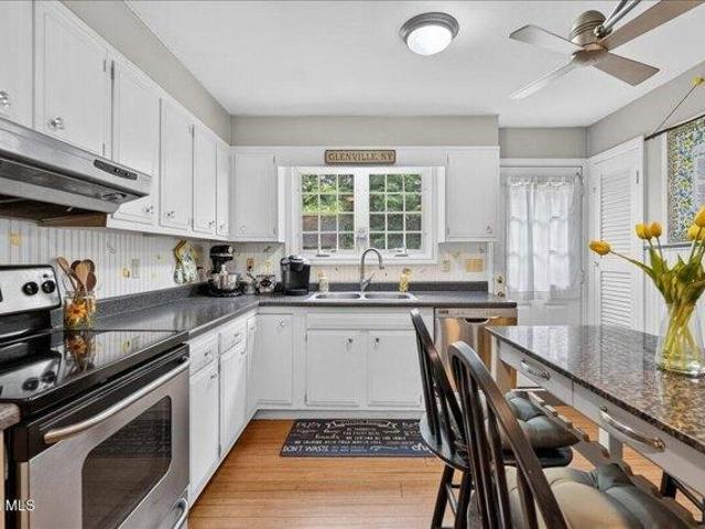 house with 4 bedroom, Glenville NY ES105287762