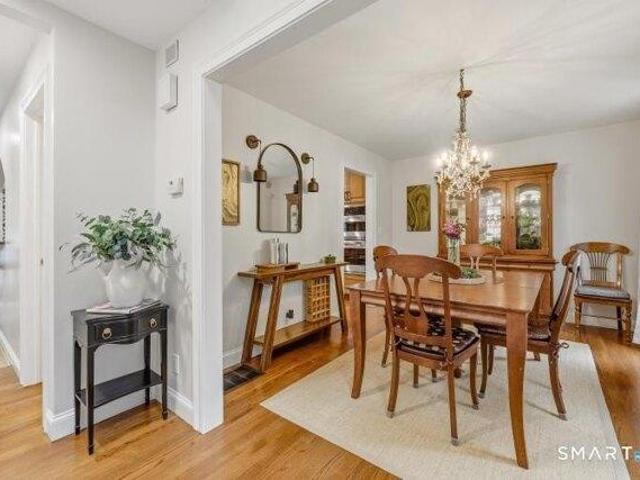 house with 4 bedroom, Groton CT ES105478545