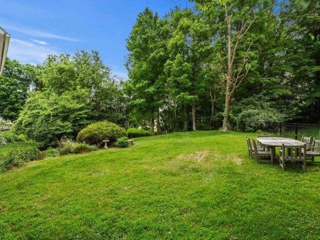 house with 4 bedroom, Groton MA ES105426282