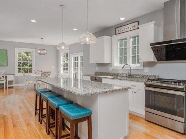 house with 4 bedroom, Groton MA ES105558351