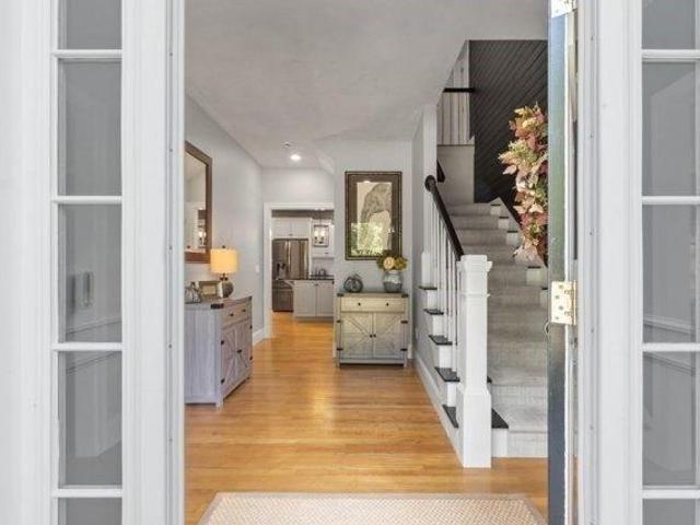 house with 4 bedroom, Groveland MA ES105560691
