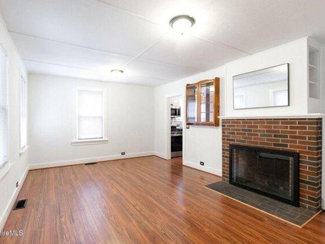 house with 4 bedroom, Great Barrington MA ES104514300