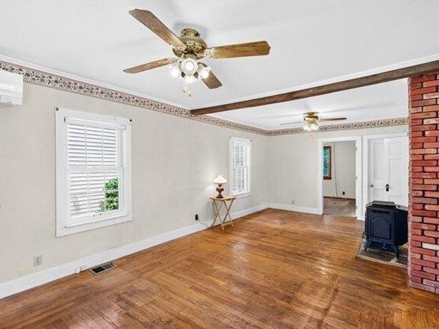 house with 4 bedroom, Greenfield MA ES104478524