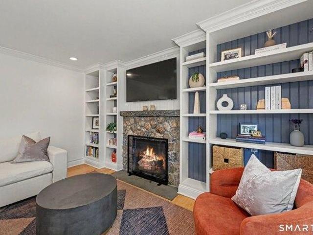 house with 4 bedroom, Greenwich CT ES105426998