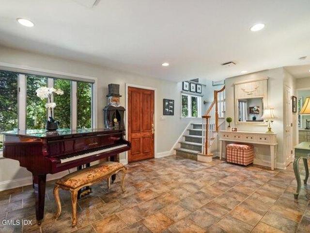 house with 4 bedroom, Greenwich CT ES105558322