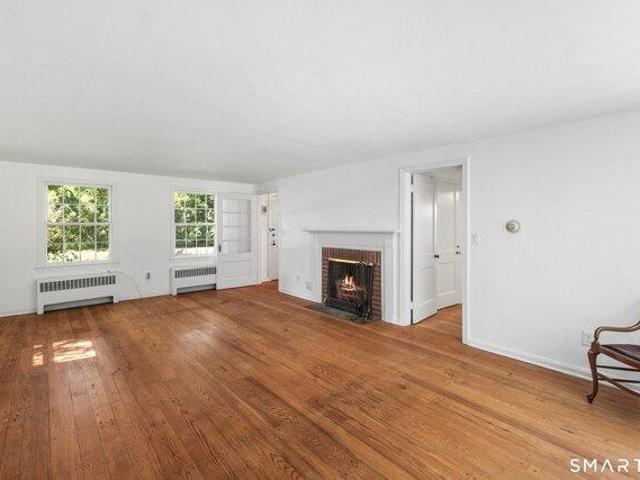 house with 4 bedroom, Hamden CT ES104607728