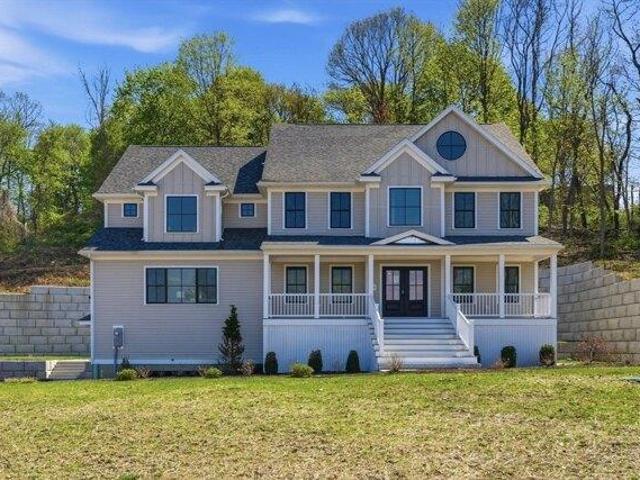house with 4 bedroom, Hamilton MA DS104234507