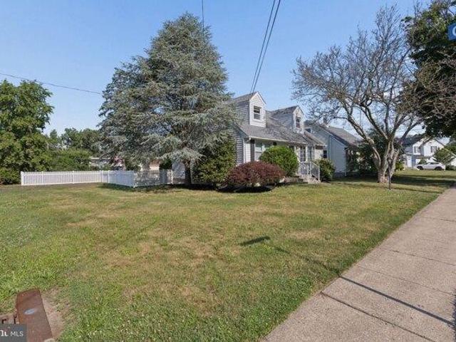 house with 4 bedroom, Hamilton NJ ES105278423