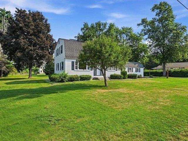 house with 4 bedroom, Hampden MA ES105158405