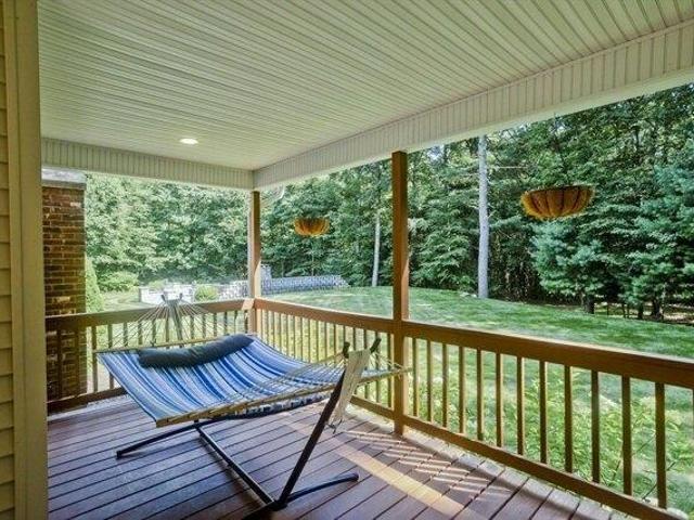 house with 4 bedroom, Hampden MA ES105256312