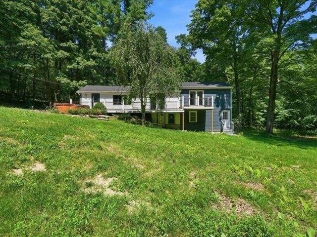 house with 4 bedroom, Hampden MA ES105258289