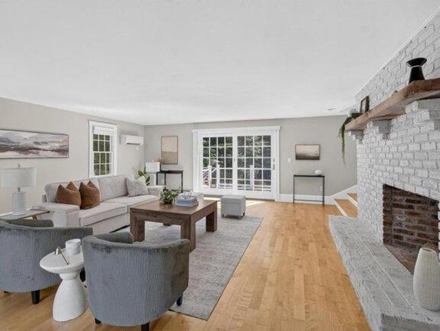 house with 4 bedroom, Hampstead NH ES104568147