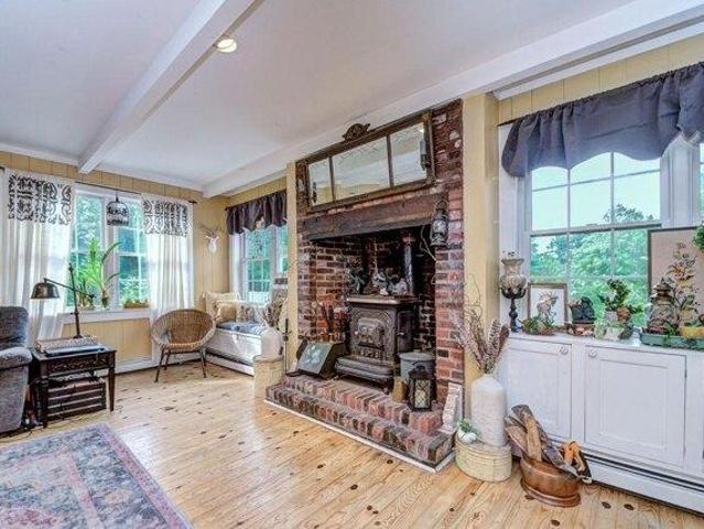 house with 4 bedroom, Hampstead NH ES105424640