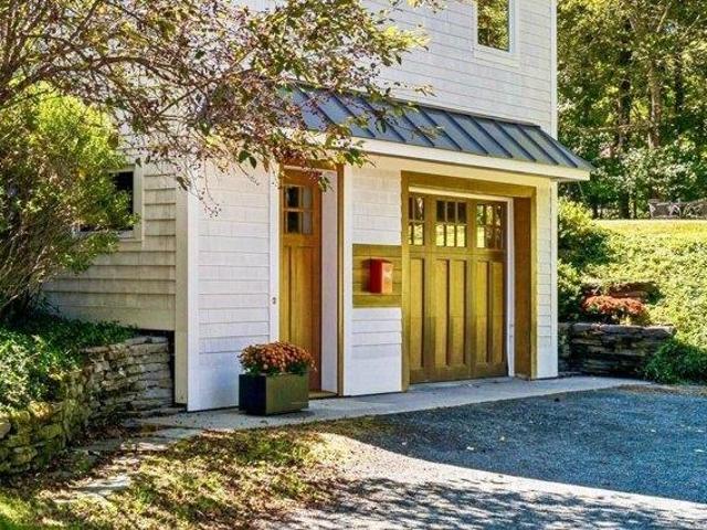 house with 4 bedroom, Hanover NH ES105573893