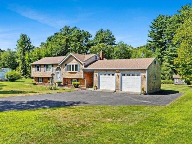 house with 4 bedroom, Hanson MA ES105365734