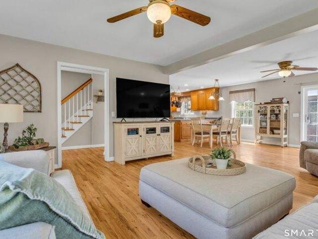 house with 4 bedroom, Haddam CT ES105257993