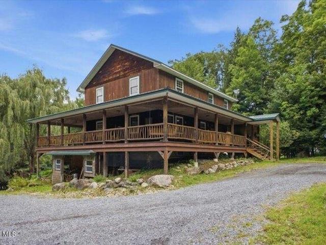 house with 4 bedroom, Hadley NY ES105288398