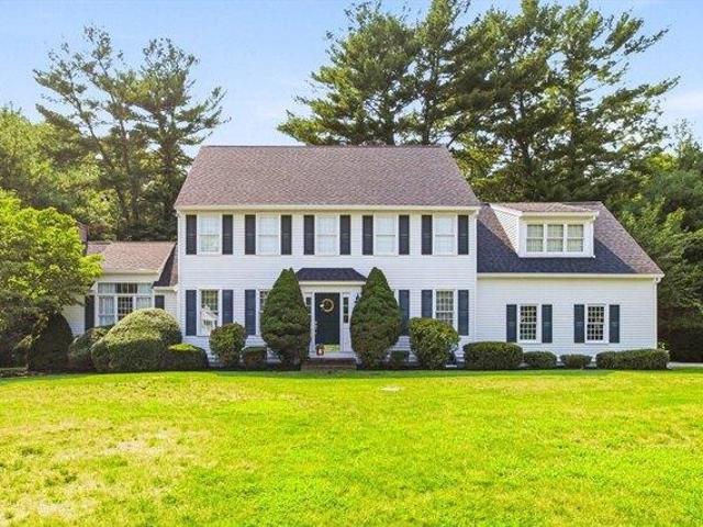 house with 4 bedroom, Halifax MA ES105661493