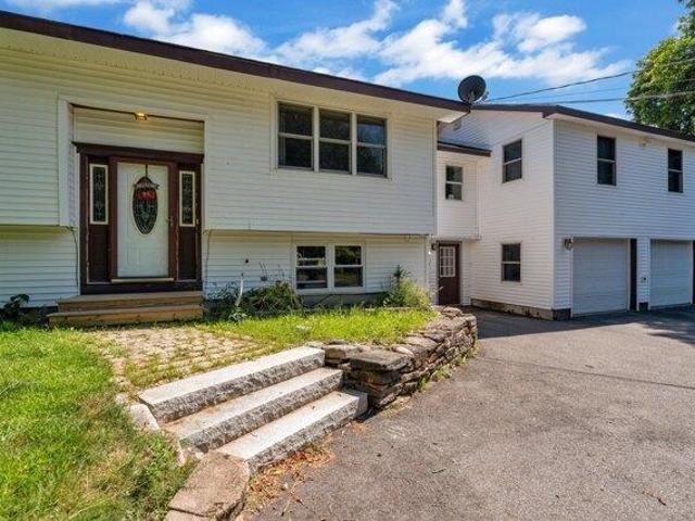 house with 4 bedroom, Hallowell ME ES105750000