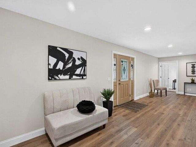 house with 4 bedroom, Hatfield MA ES105257408